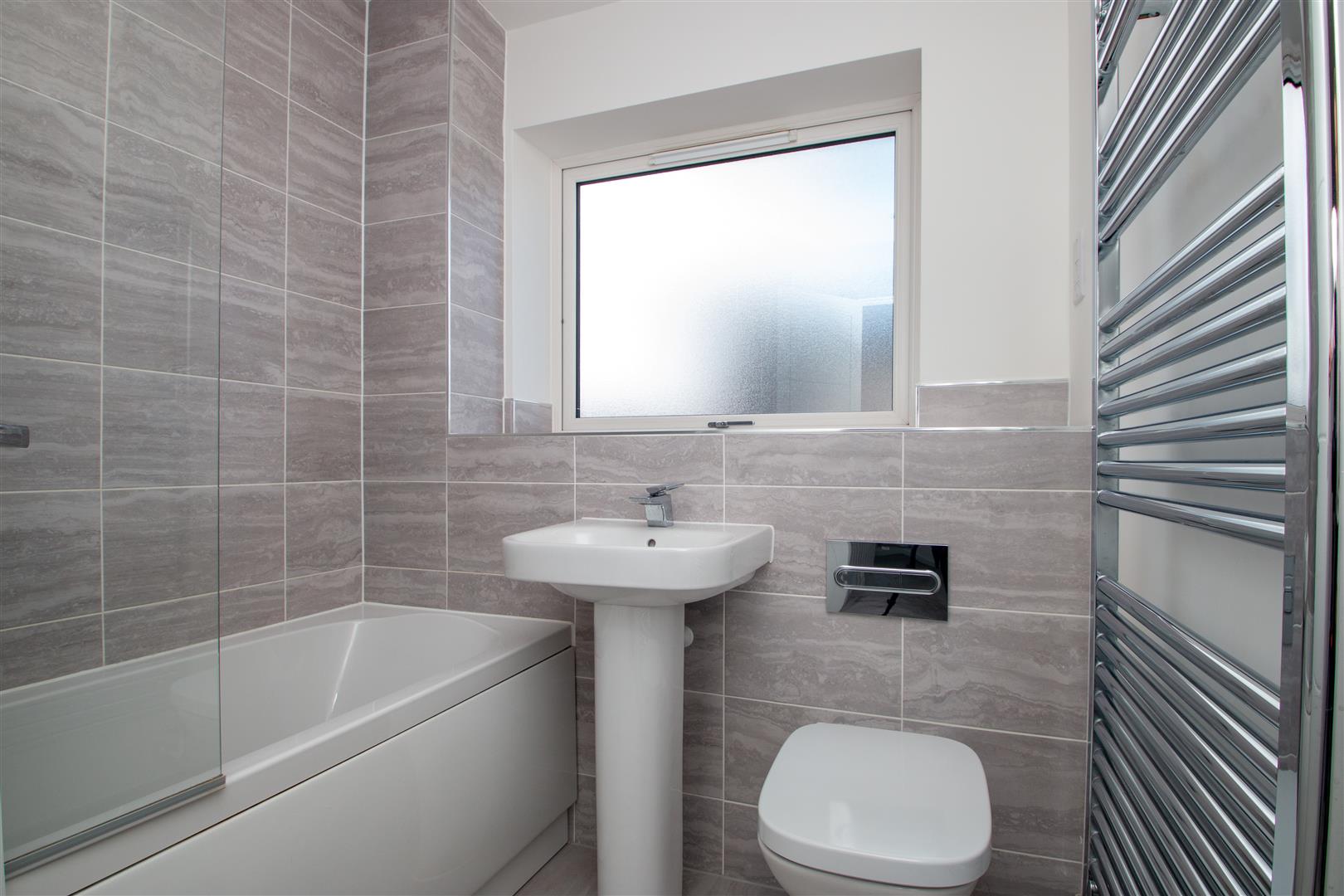 3 bed property in Joyce Rise, Milton Keynes